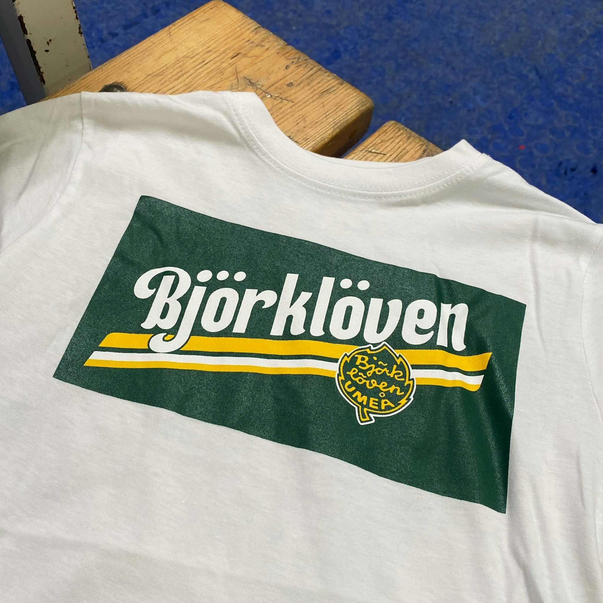TEE BARN RETRO VIT