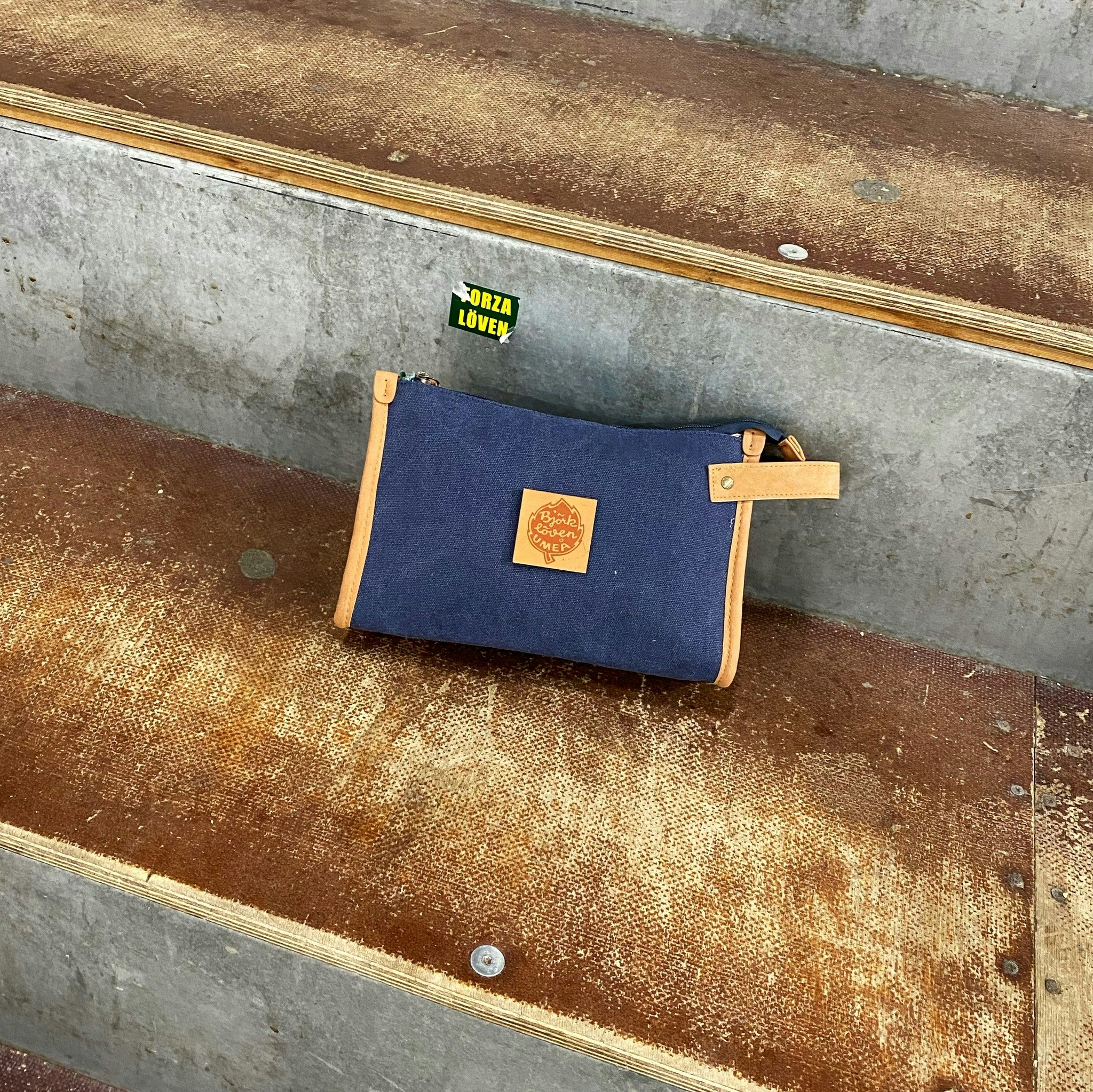 NECESSÄR CANVAS BLUE