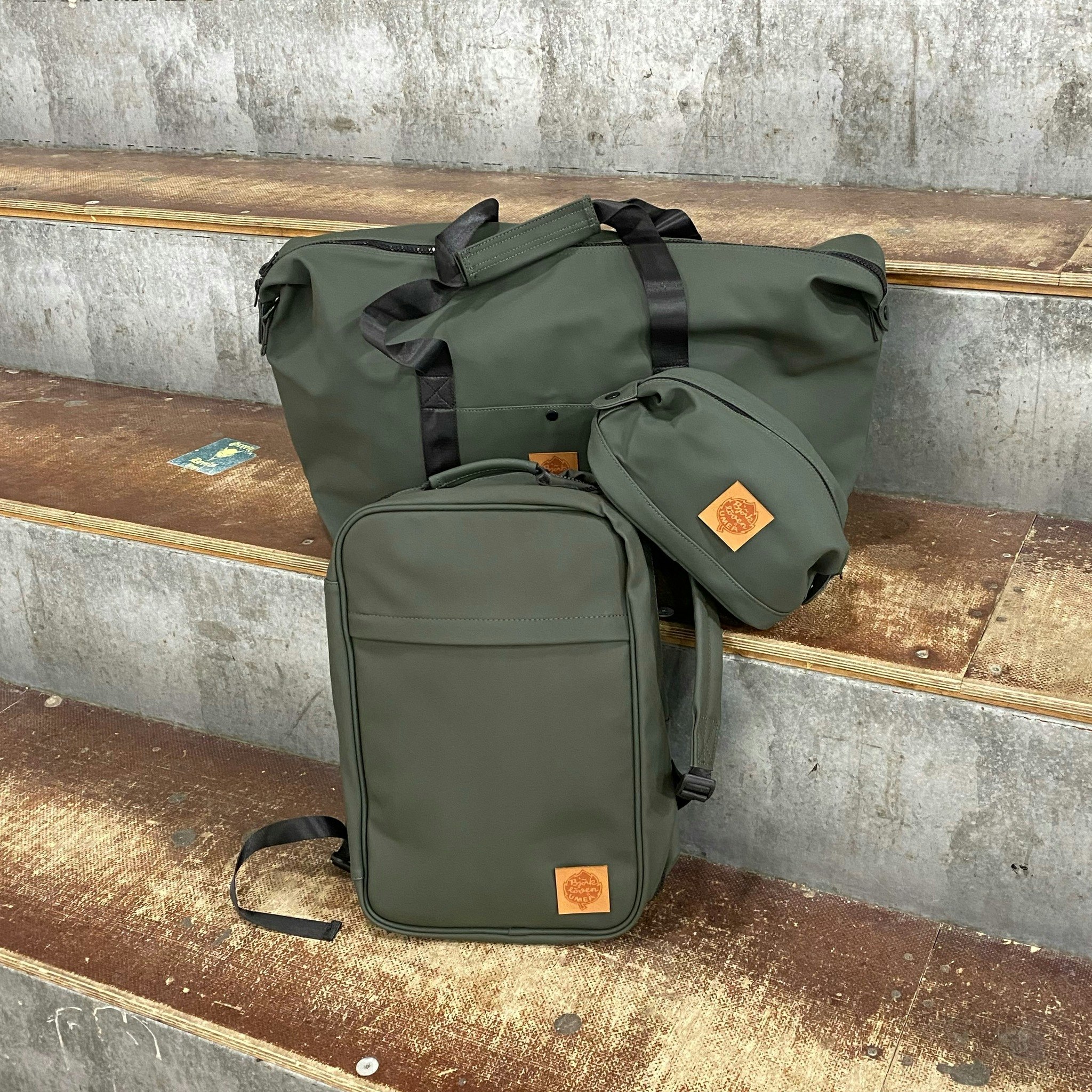 RYGGSÄCK PU GREEN