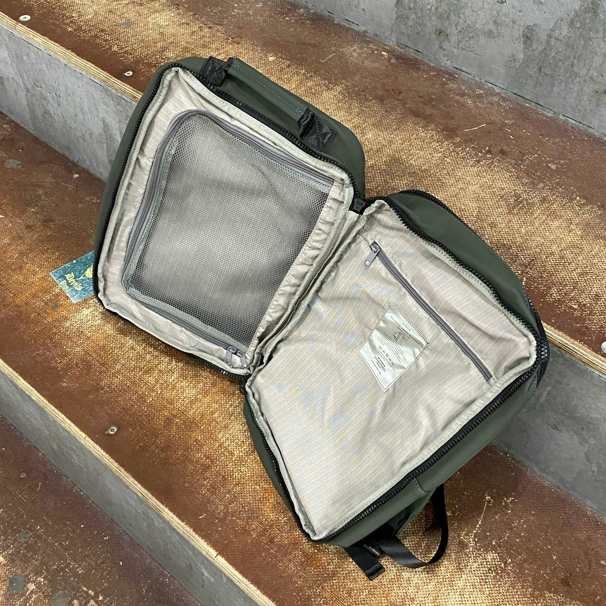 RYGGSÄCK PU GREEN