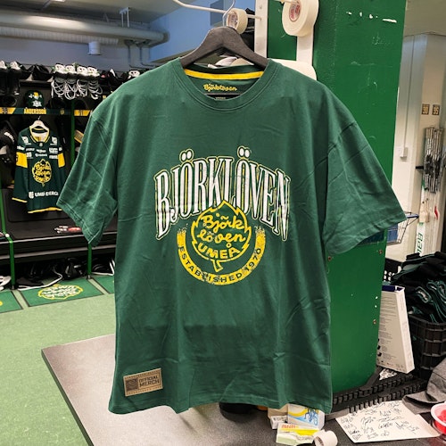LÖVEN TEE OVERSIZED GRÖN