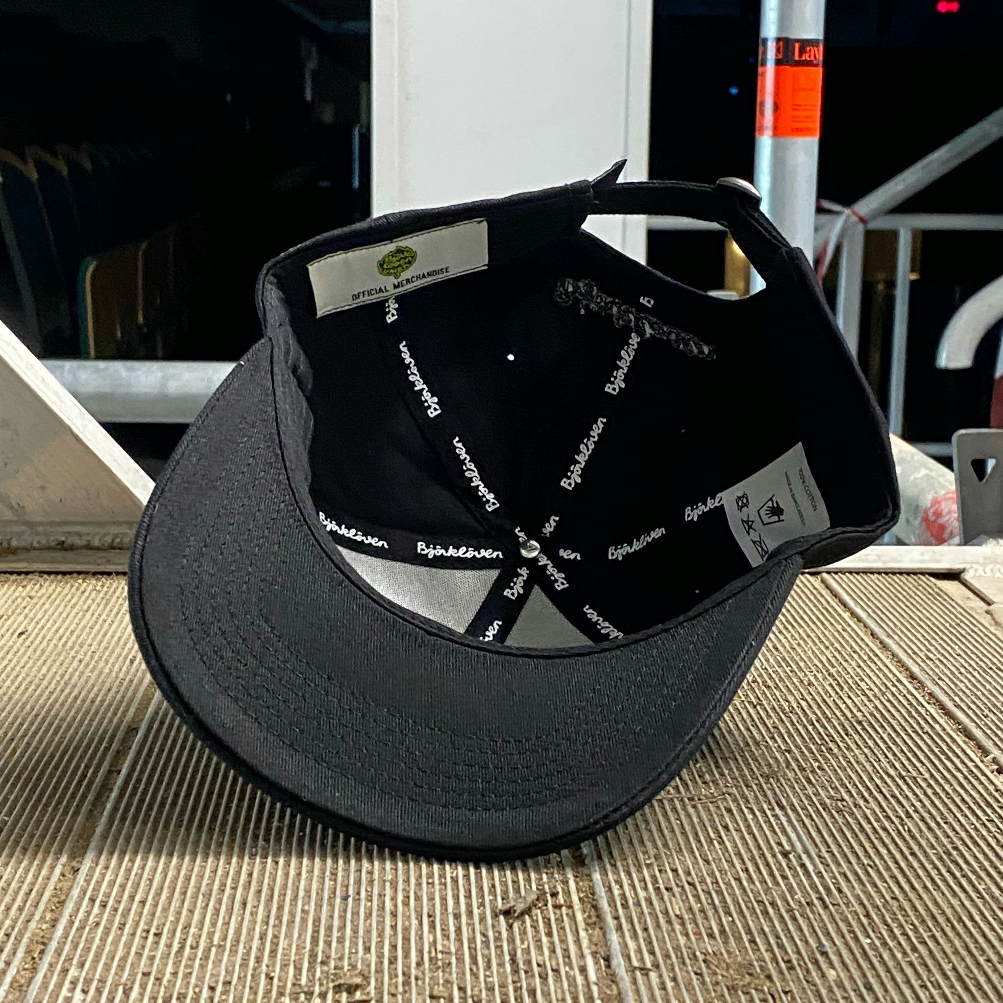 KEPS BÖJD LÖVEN ALL BLACK