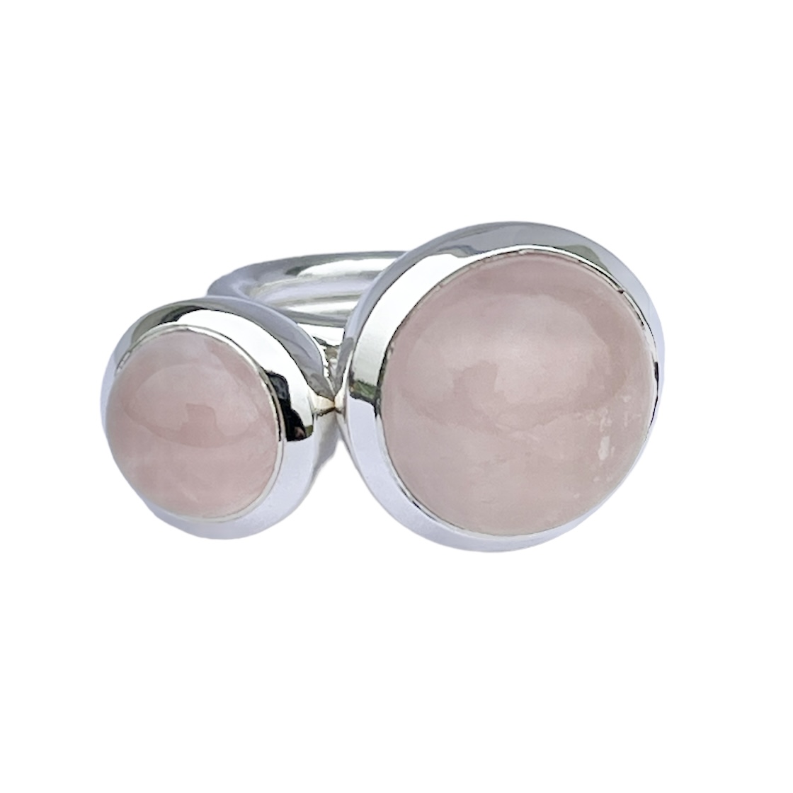 Silverringar med rosenkvarts. Silver rings with rose quartz.