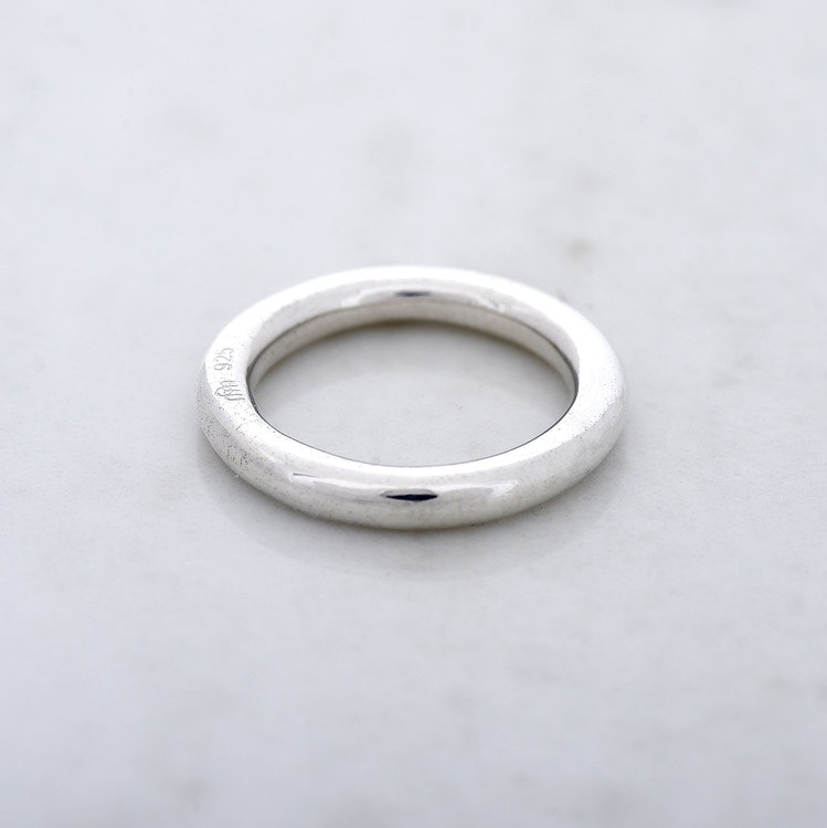 slät enkel silverring. smooth simple silver ring