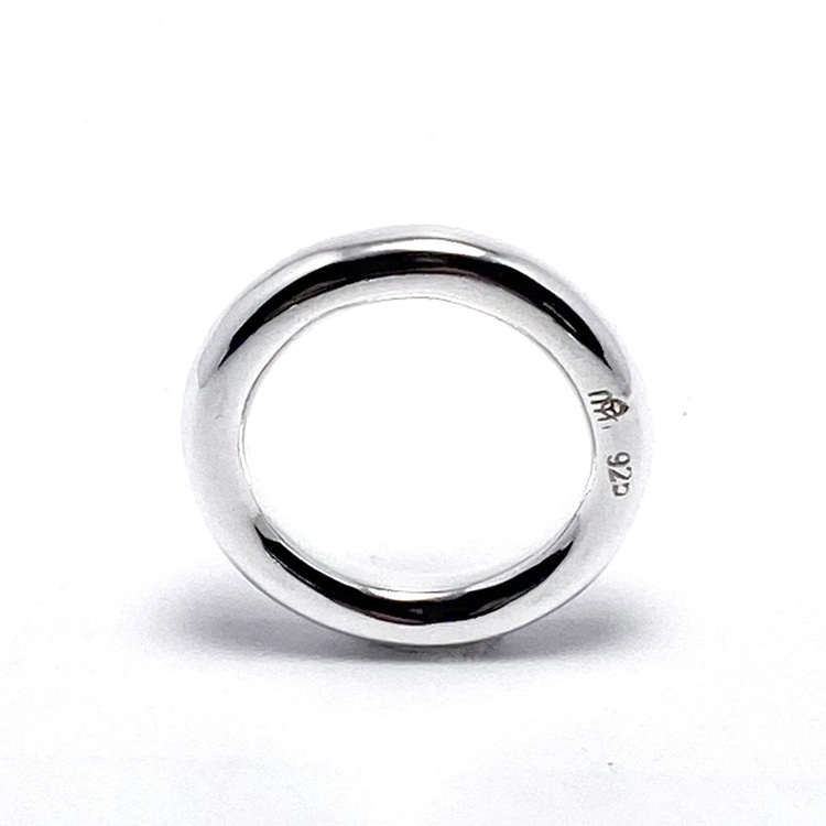 slät enkel silverring. smooth simple silver ring
