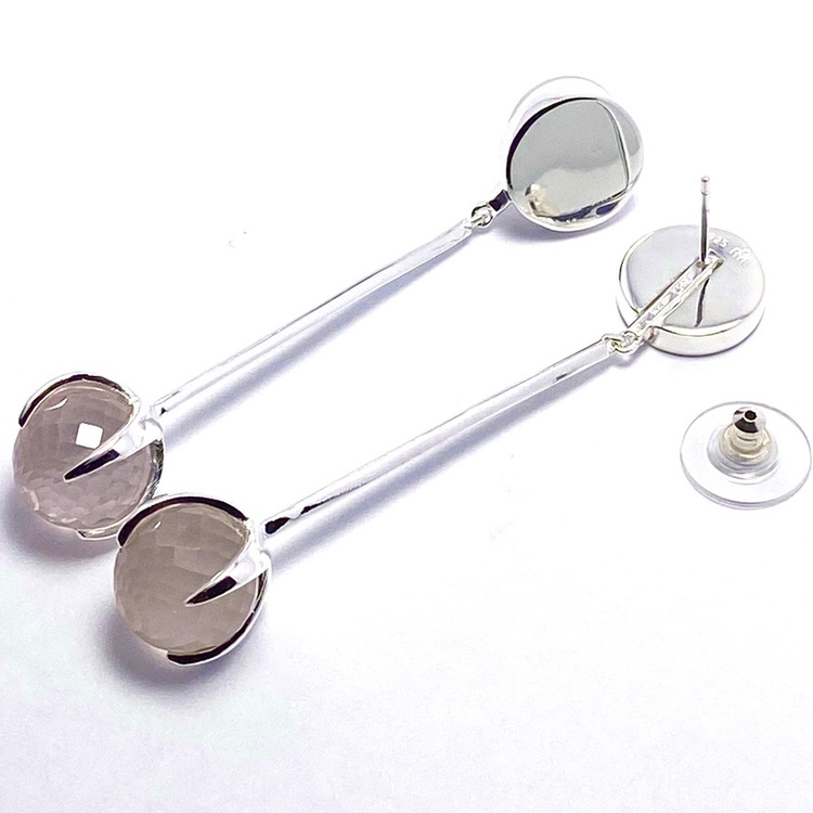 Silverhängen till örhängen med rosenkvarts. Silver pendant for earrings with rose quartz