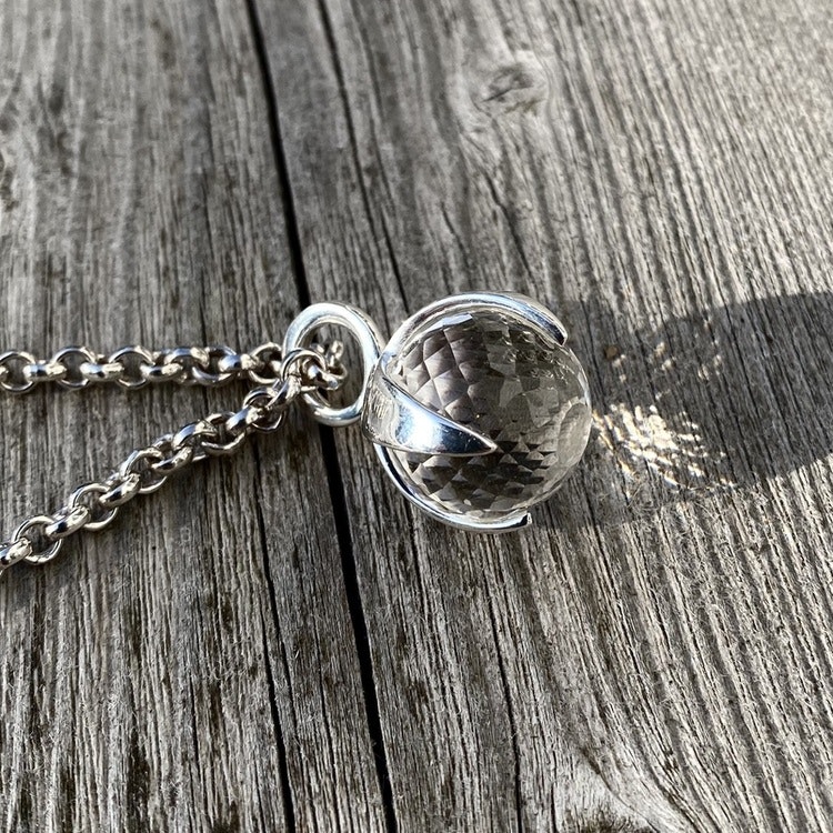 Pendant CLAW with Clear quartz