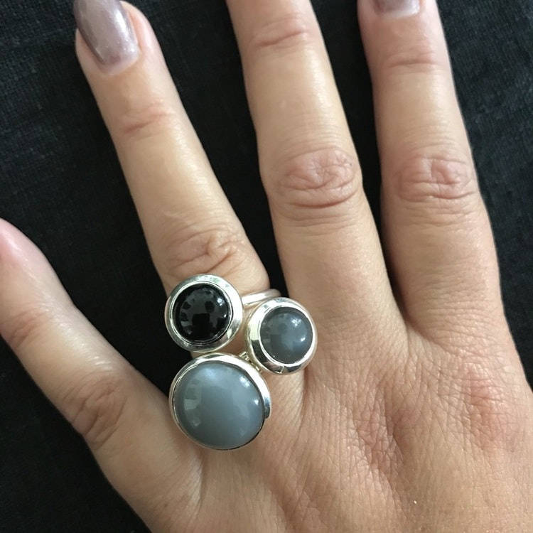 Ring HOLI Big Grey moonstone