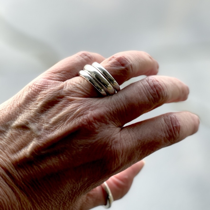 BIG RING RING, a heavy, thick and smooth silver ring - MoM of Sweden