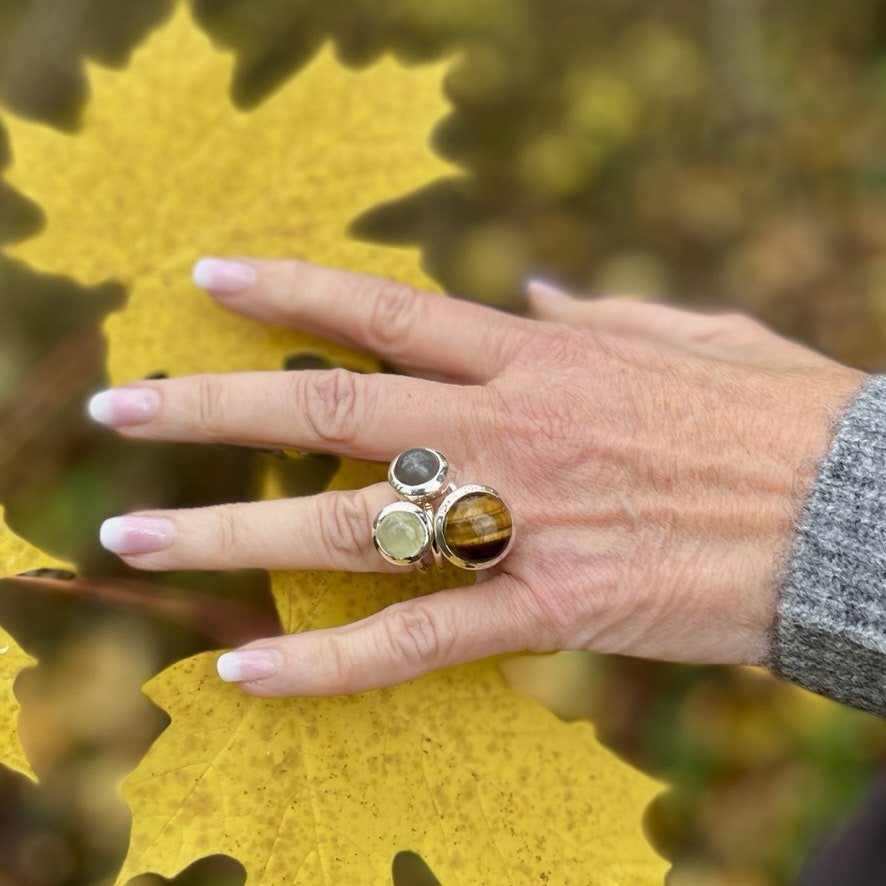 Ring HOLI, with a big Tiger eye - MoM of Sweden