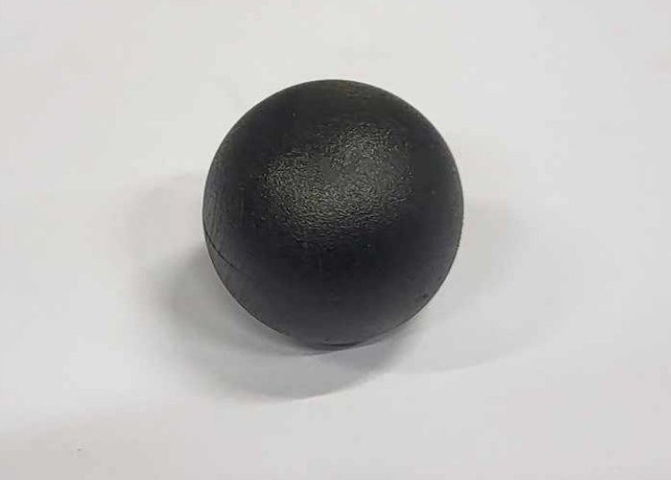 Rund knopp i solid plast, lämplig att använda som växelspaksknopp, diameter 40mm.