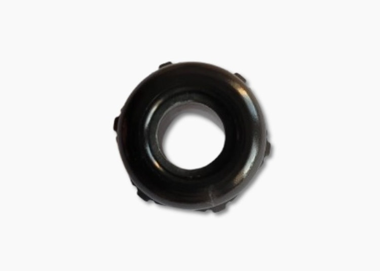 Kabelförskruvning i löst läge, håldiameter ca.14 mm.