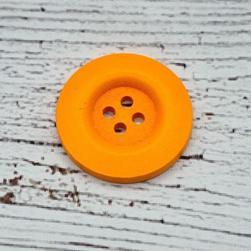 Stor träknapp Orange. 3 cm