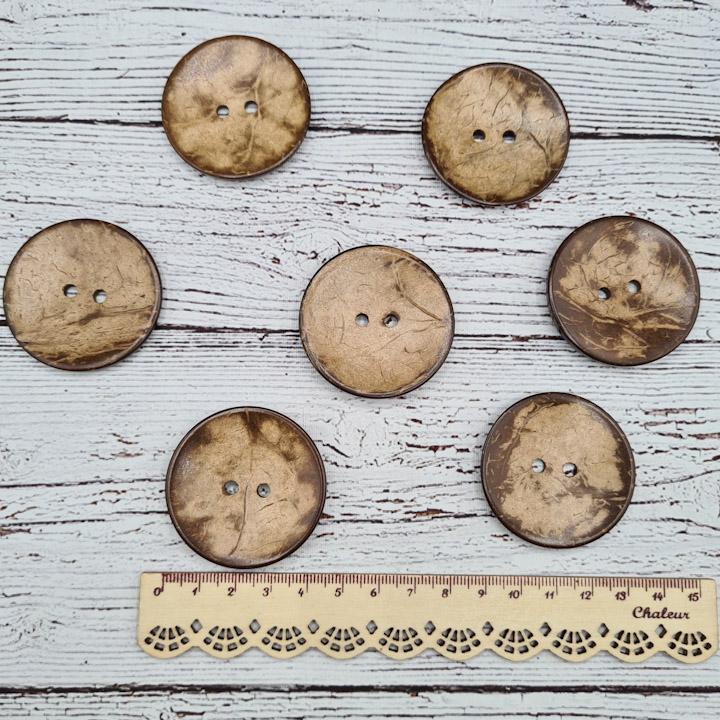 Stor knapp "Coconut Brown", 4,4 cm