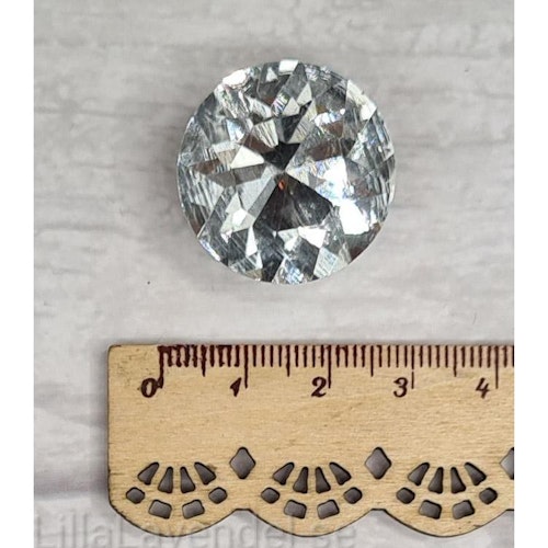 Diamant, knapp 2,5 cm.