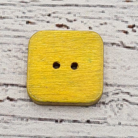 Träknapp Fyrkant, "Golden Yellow". 1,8 cm