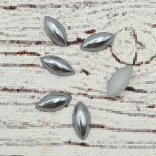 Halv oval pärla, Hästöga, silver, 0,8 cm. 100st.