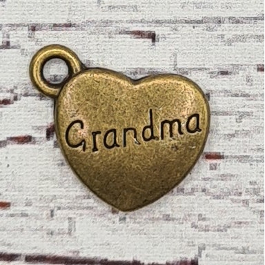 Berlock, Hjärta med Grandma, 1,7 cm.