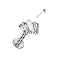Labret / flat back piercing i titanium 1,2mm - Tre baguetteslipade kubisk zirconia / opal