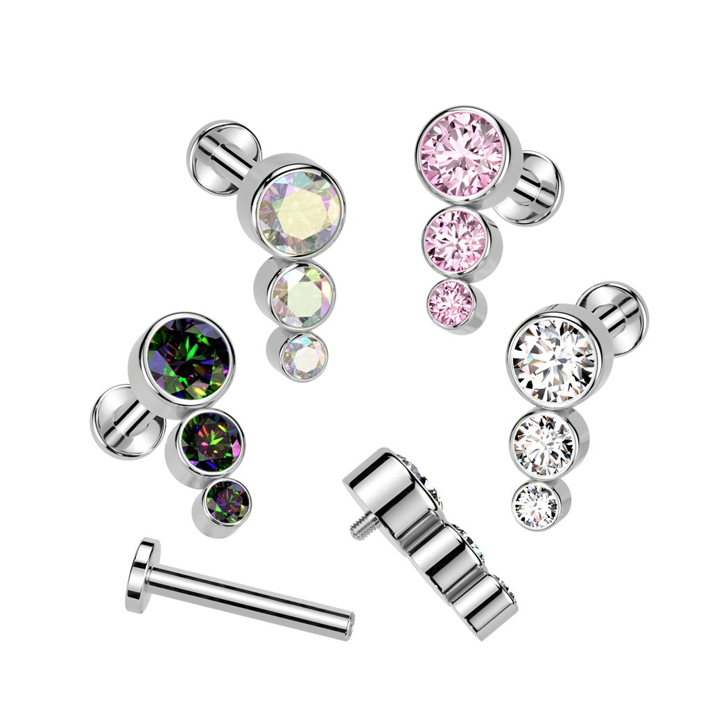 Labret / flat back piercing i titanium 1,2mm - Tre kubisk zirconia i ökande storlek