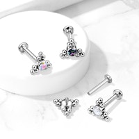 Labret / flat back piercing i titanium 1,2mm - Triangelformat kluster med bollar och kubisk zirconia
