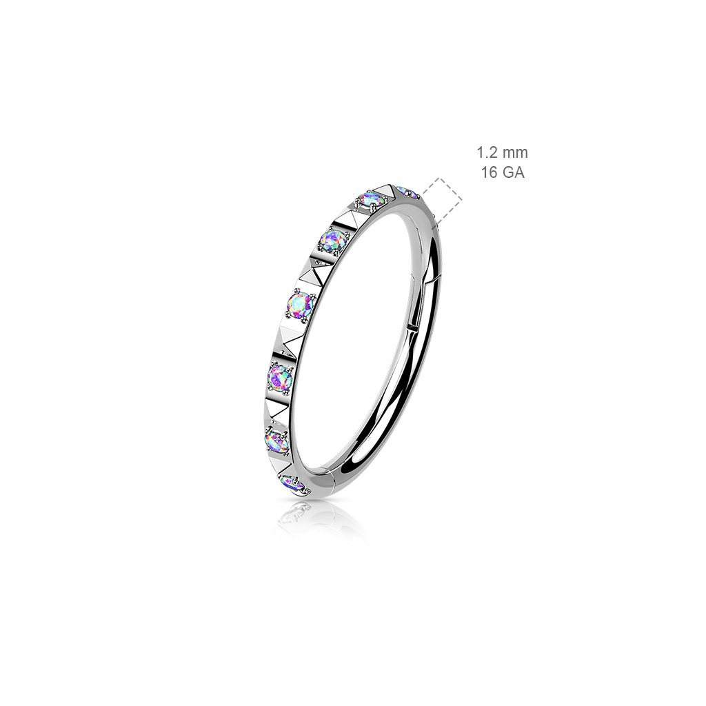 Clicker ring i titan 1,2mm med pyramidslipad ytterkant och kubisk zirconia