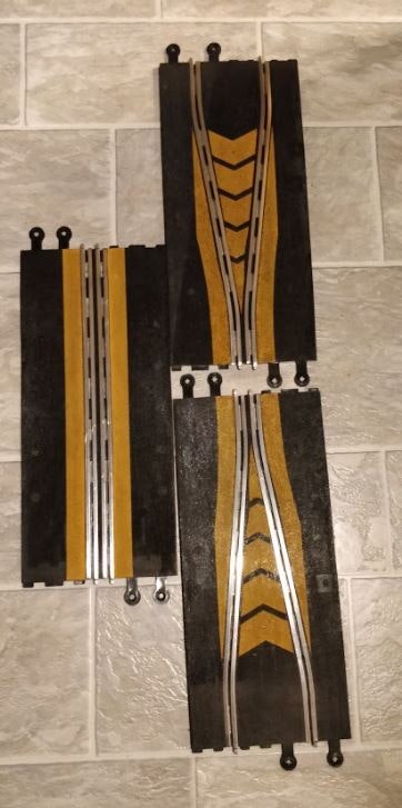 Scalextric Classic -  Chikan 3 pieces with yellow markings (3 x 350 mm)