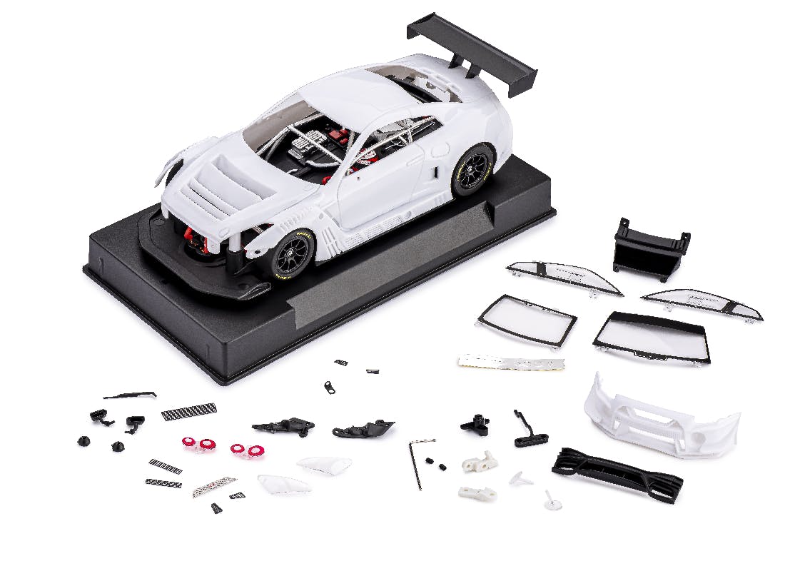 Slot.it - Nissan GT-R NISMO GT3 - White Kit with prepainted and preassembled parts;