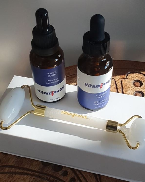 Serumkit: C-Vitamin- och Retinolserum inklusive Stenroller