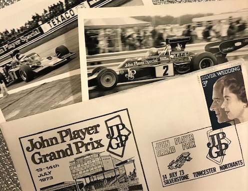1973 Englands GP - Ronnie på pole/race 2a - kuvert - 5 st originalfoto
