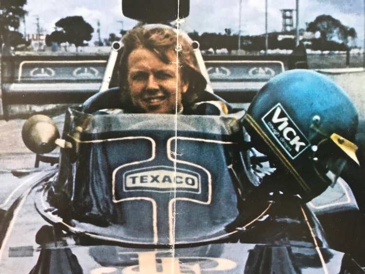 Ronnie Peterson i Lotus 72 på Interlagos 1974 - monterad miniposter 29 x 44 cm