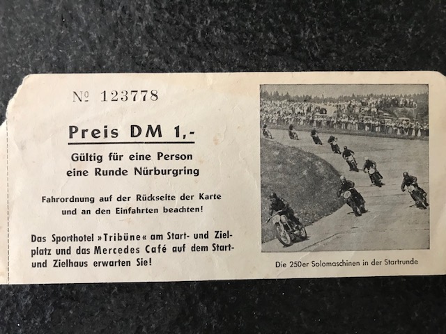 Gammalt Nürburgring-material i original: dekaler, biljetter, bankvitton - 6 delar