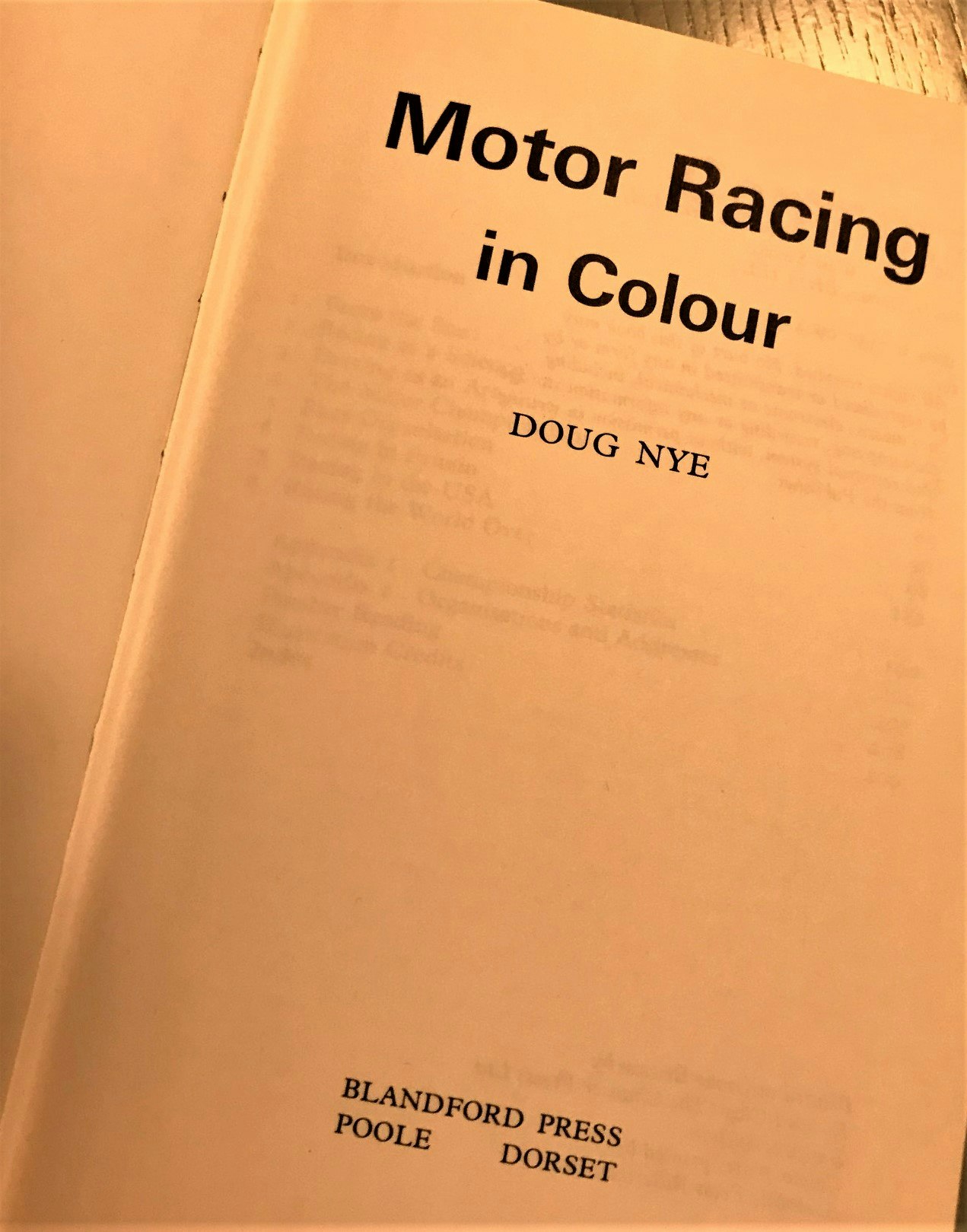 Motor Racing in Colour - Doug Nye - F1-bok från 1978 - 214 sidor - format: 14 x 20 cm