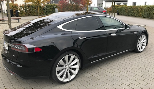 Raamen blinderen Tesla Model S
