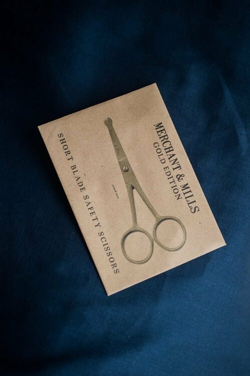 Merchant & Mills Short Blade Safety Gold Scissors - liten guldfärgad sax