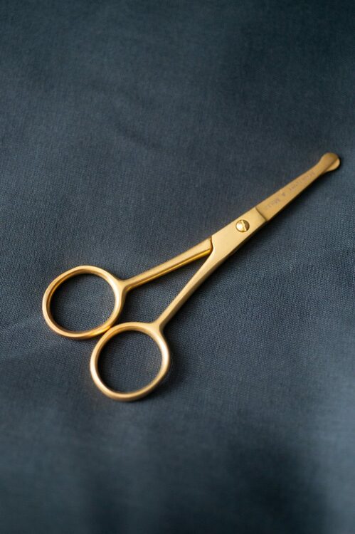 Merchant & Mills Short Blade Safety Gold Scissors - liten guldfärgad sax