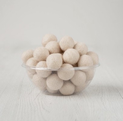 Ullbollar - 2 cm bollar i 100% ull
