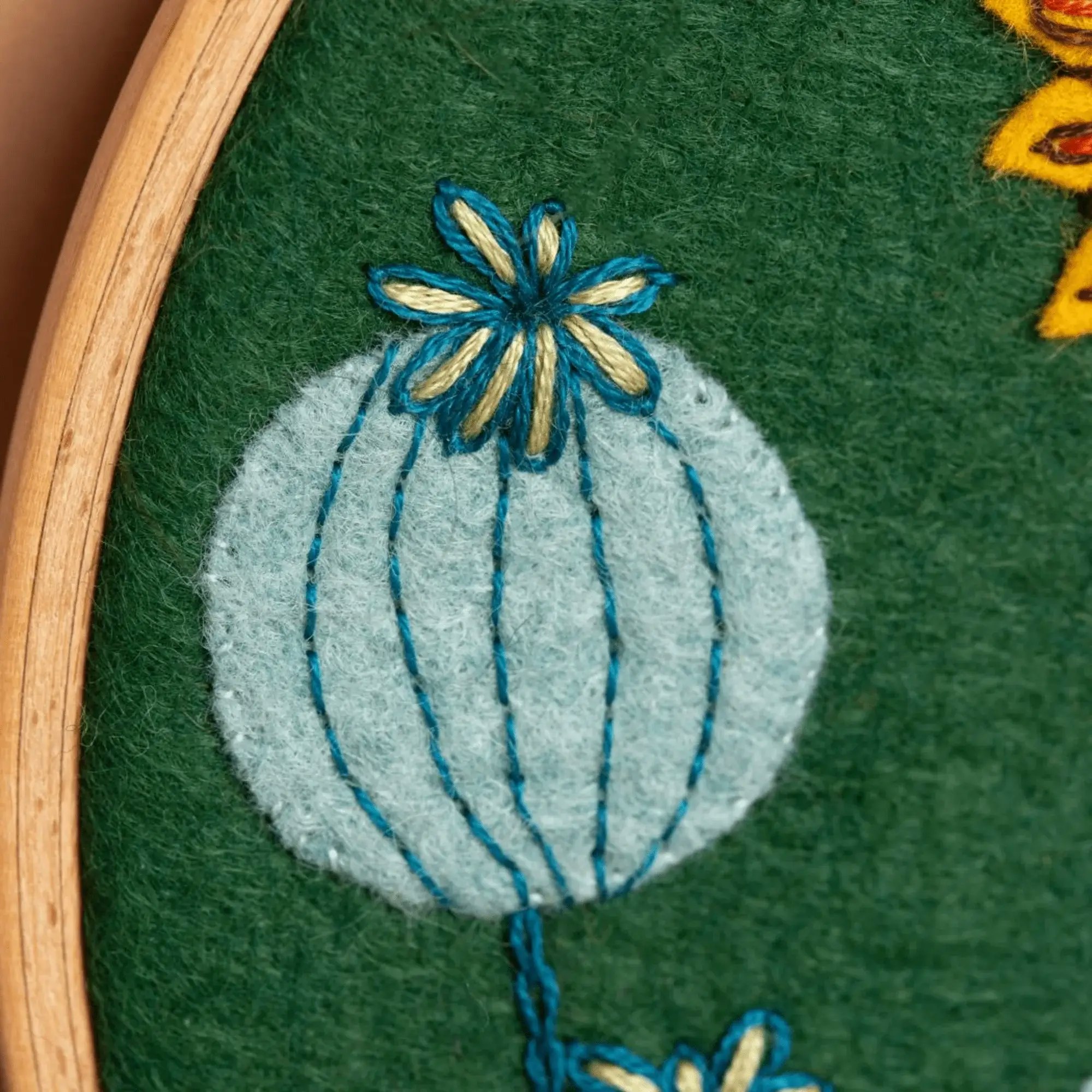 Corinne Lapierre - Botanical Felt Appliqué - kit för filtsömnad