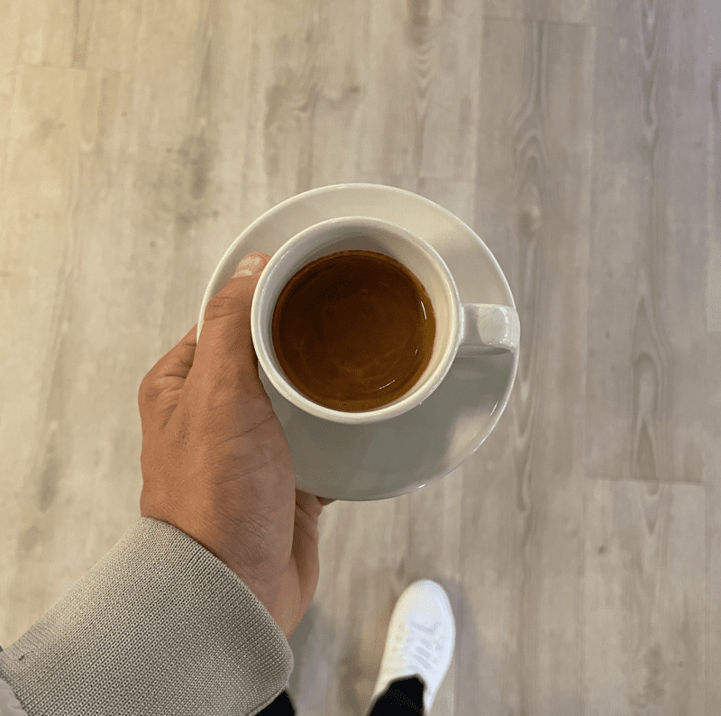 Att brygga en kopp kaffe. Hur gör man en espresso?