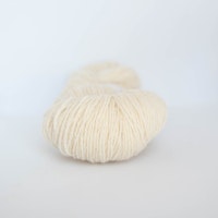 Ask Ullgarn - Ubleket hvit - 6057