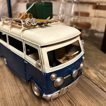 VW Buss Blåmetall - Mye dekorasjon