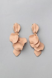 Earrings Leaf, Nude pink - BOW19