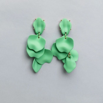 Leaf earrings, Soft green - BOW19