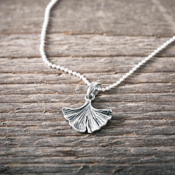 Halsband Ginkgoblad, silver - Faith