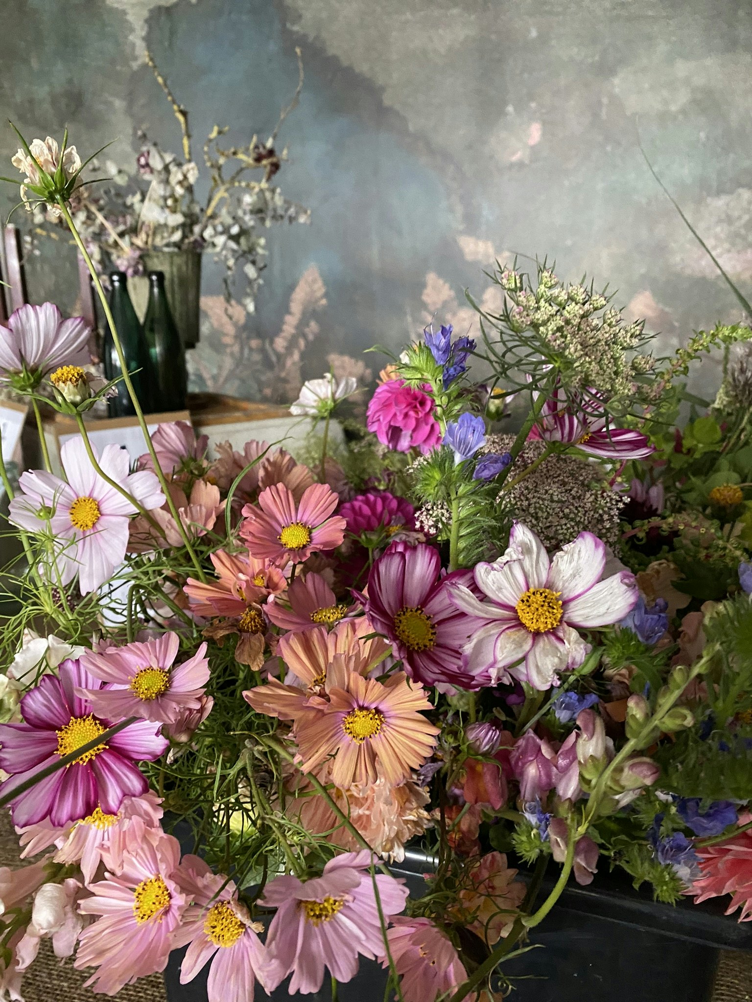 Blomsterdag - lär dig om sommarblommor och binda buketter 6.9.2025