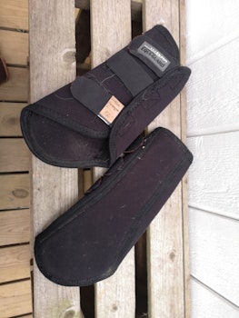 Benskydd 27 cm höga Equi-guard stl L
