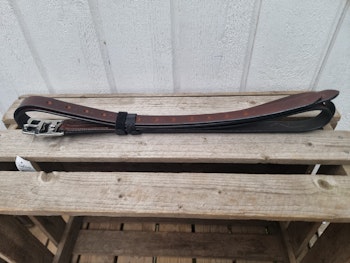 Stigläder bruna 145 cm