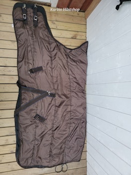 Stalltäcke 135 cm ca 300 gr