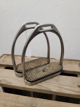 Stigbyglar från Stübben fotbredd 12 cm