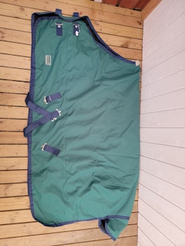 Vintertäcke från Riders Horse Clothing 145 cm ca 400 gr
